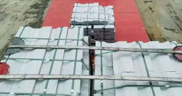 金昌 芝麻白仿形加直形路沿石出货日常