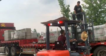 金昌 黄金麻冰裂纹，地铺石装车