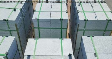 金昌 芝麻白花岗岩5公分地铺石 花岗岩厂家工厂装车日常