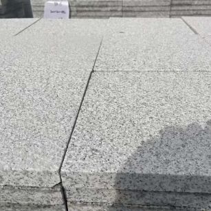 金昌 白麻花岗岩石材推荐 荔枝面地铺石