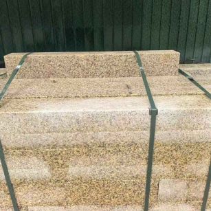 金昌 黄金麻花岗岩石材机切面栏杆料半成品
