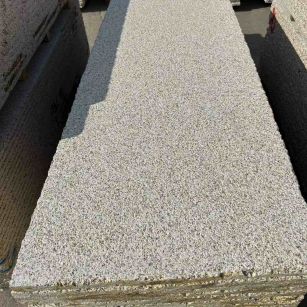 金昌 黄金麻花岗岩荔枝面毛板，半成品