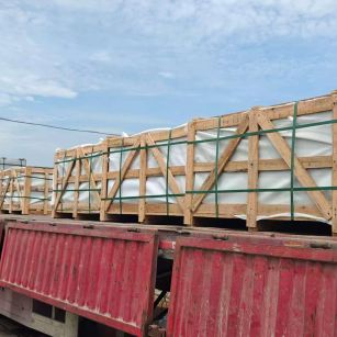 金昌 芝麻白花岗岩地铺石出口专车-泰国游