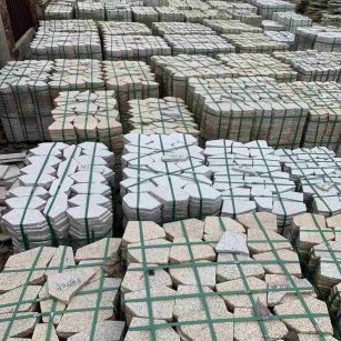 金昌 黄金麻白麻花岗岩荔枝面地铺石(冰裂纹)