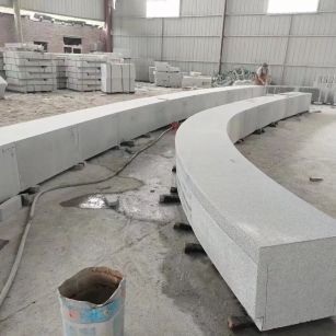 金昌芝麻白花岗岩石板材 园林光面弧形坐凳