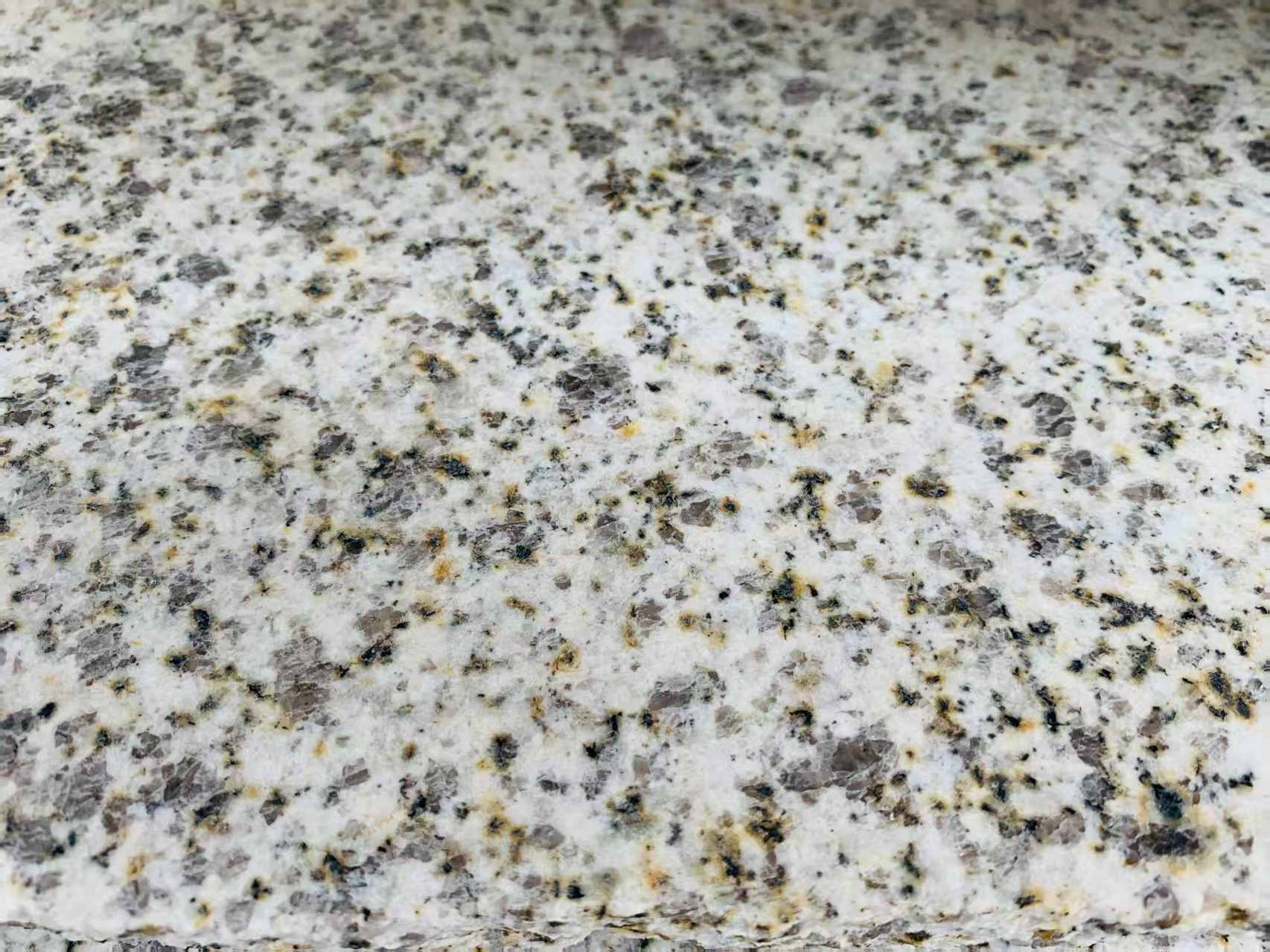 金昌 黄金麻花岗岩石材浅黄光面