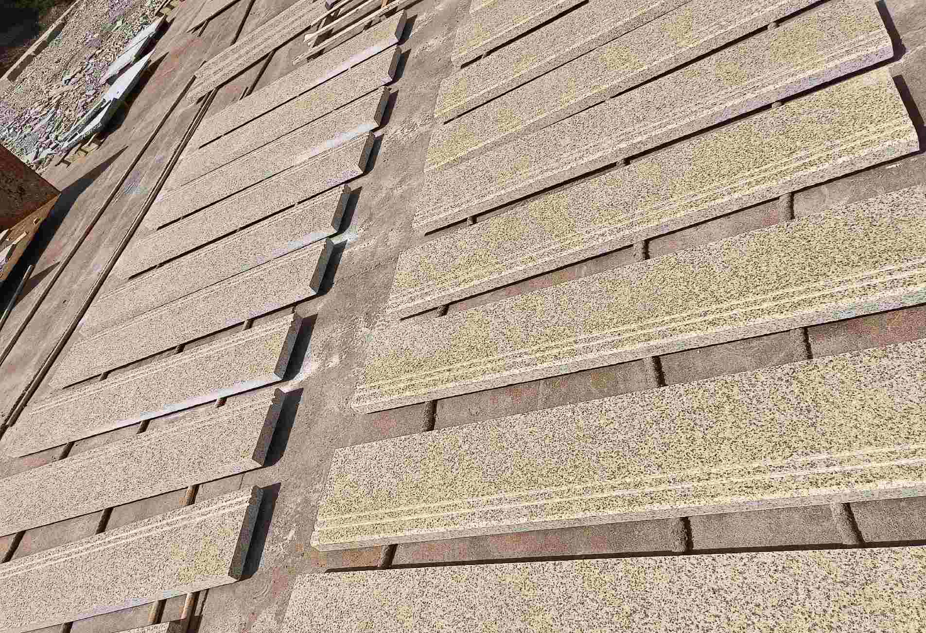 金昌 黄金麻花岗岩光面楼梯踏步