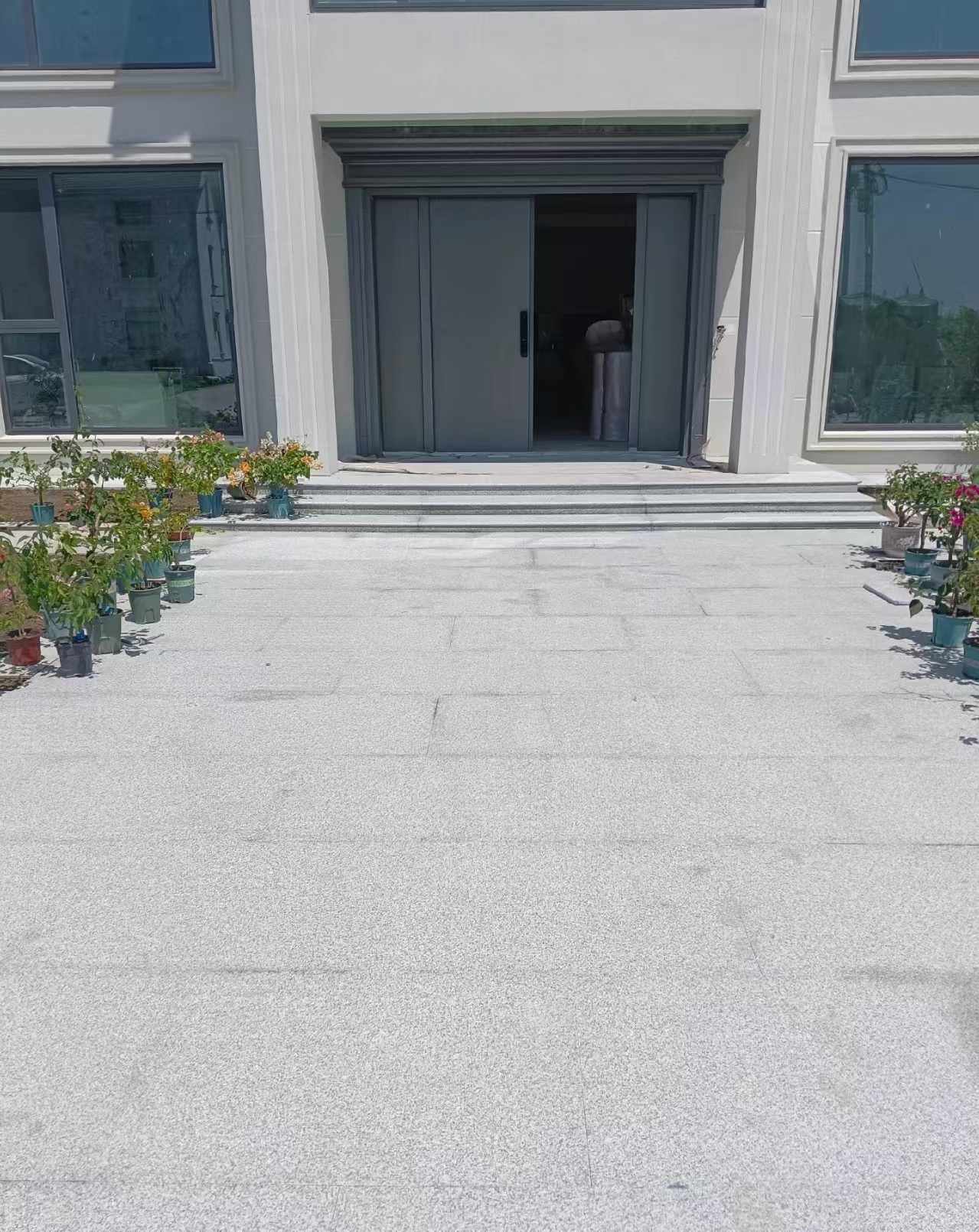 金昌 芝麻白花岗岩地铺石地面铺装