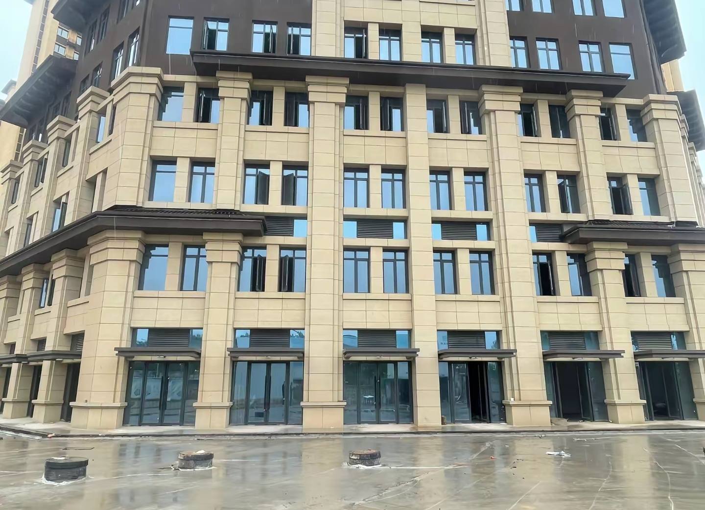 金昌 黄金麻花岗岩荔枝面小区外墙干挂