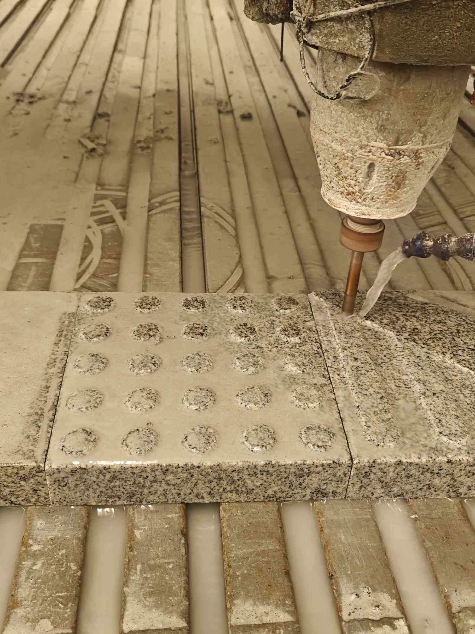 金昌 芝麻白花岗岩石材盲人石、盲道石、盲点石