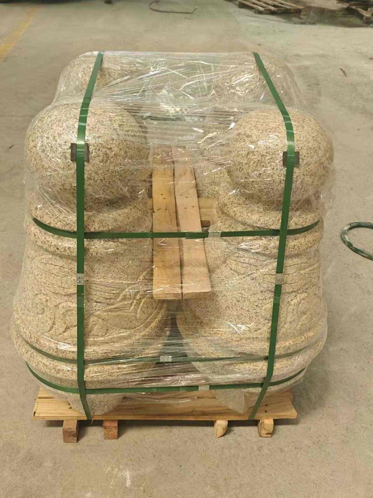 金昌 黄金麻异形定制雕花——棒棒糖挡车柱