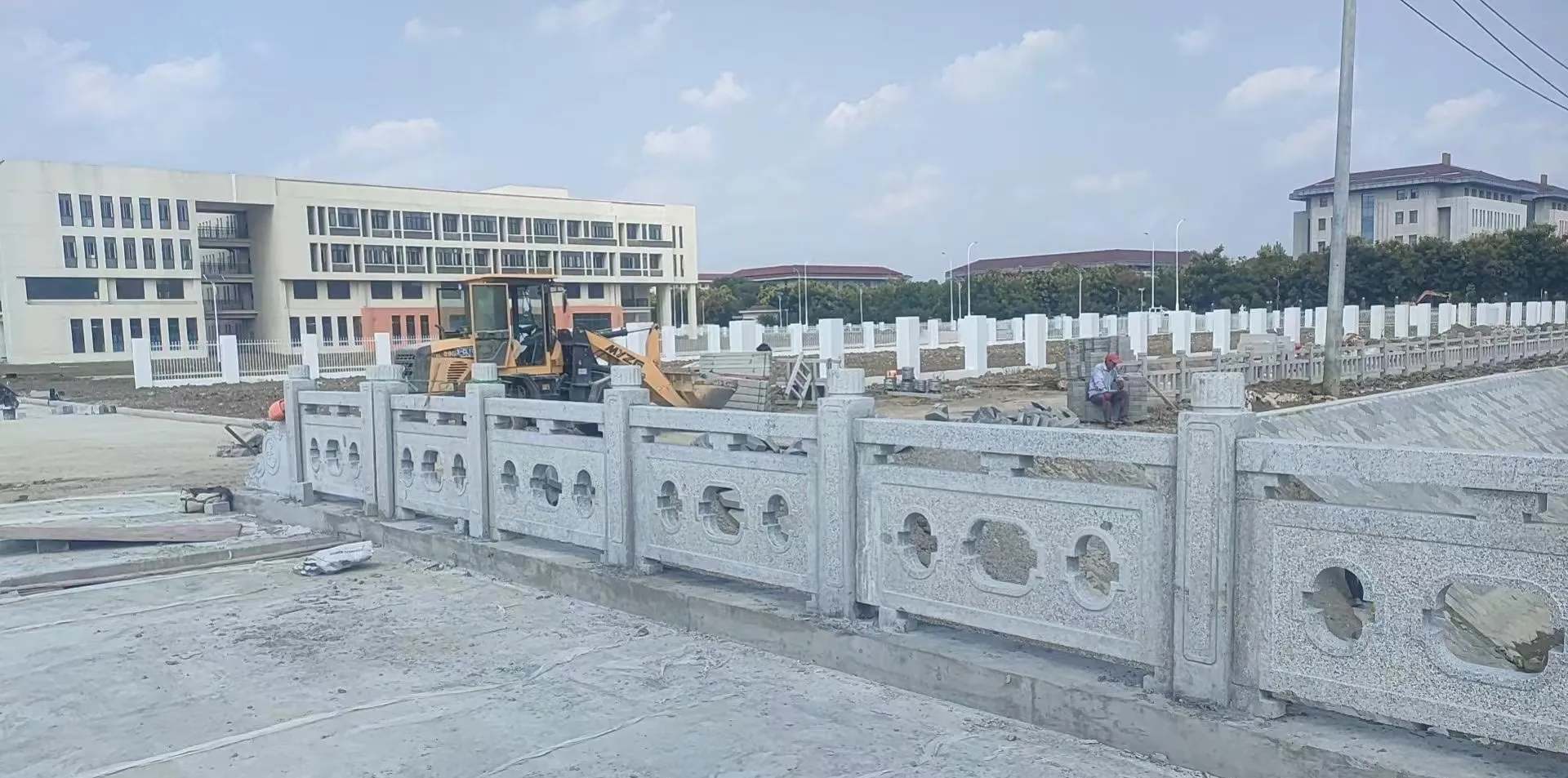 金昌 白麻花岗岩荔枝面河道栏杆