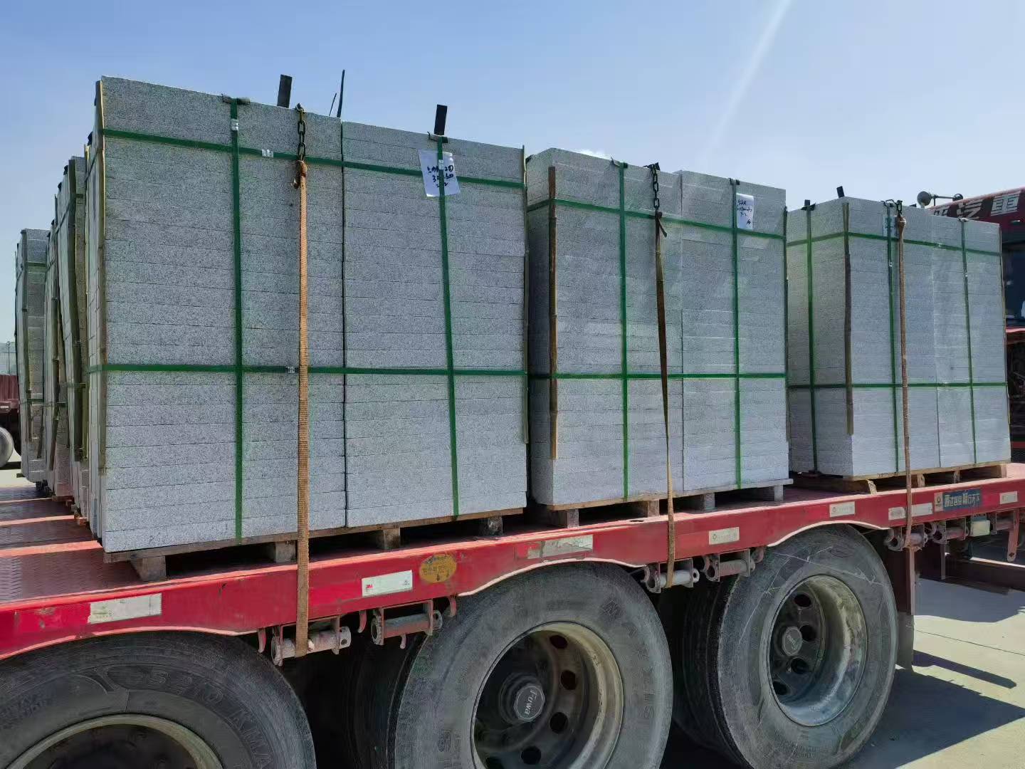 金昌芝麻白花岗岩出货日常地铺石