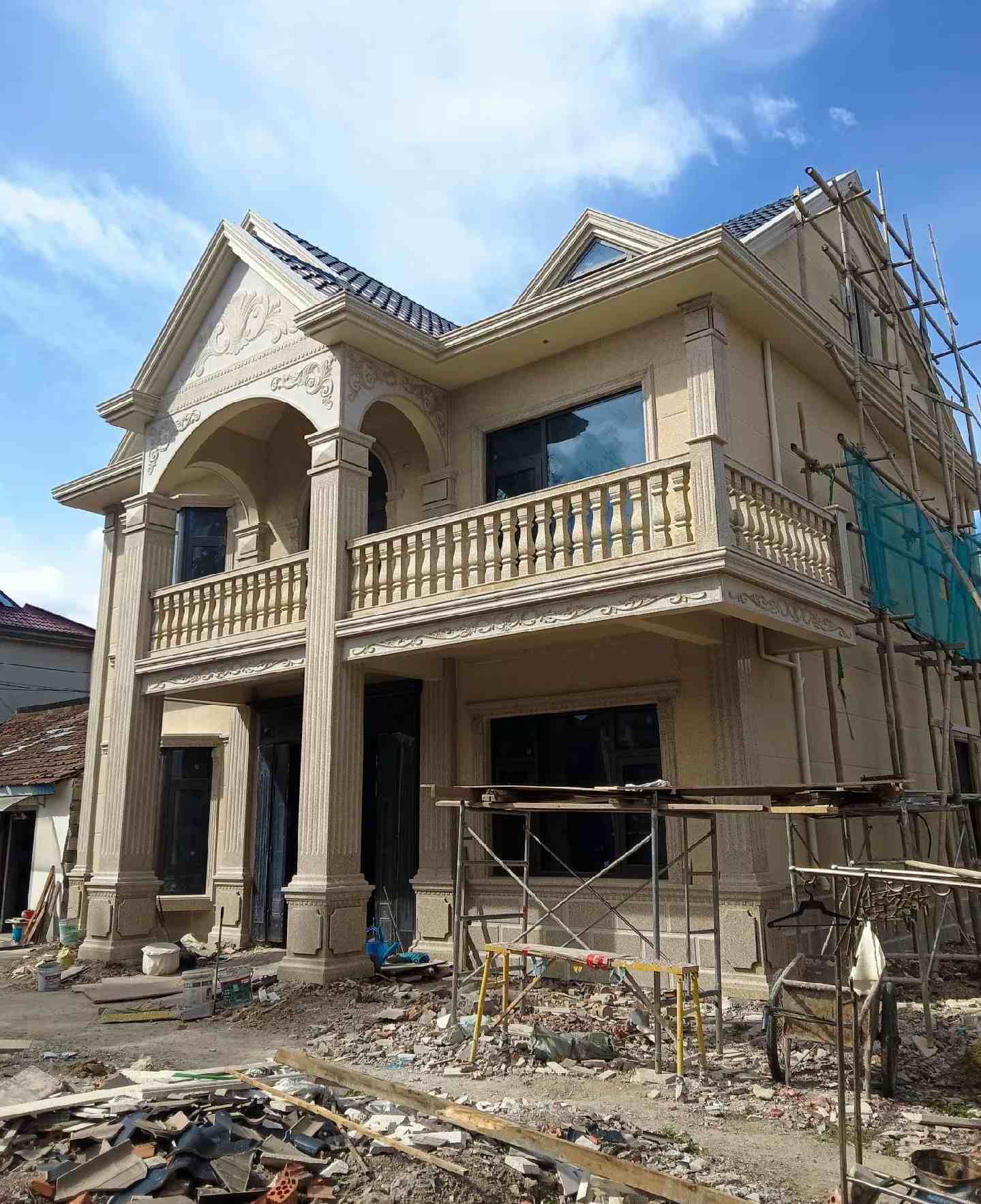 金昌 黄金麻花岗岩石材私人别墅雕花门楼柱阳台栏杆