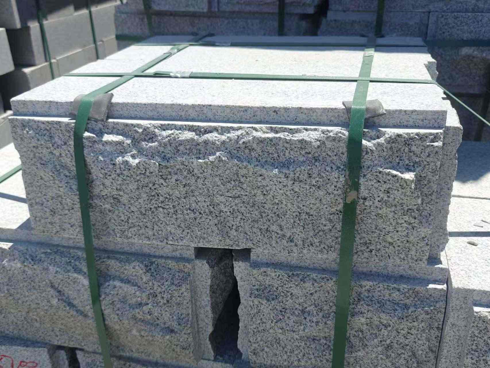 金昌 芝麻白花岗岩自然面成品