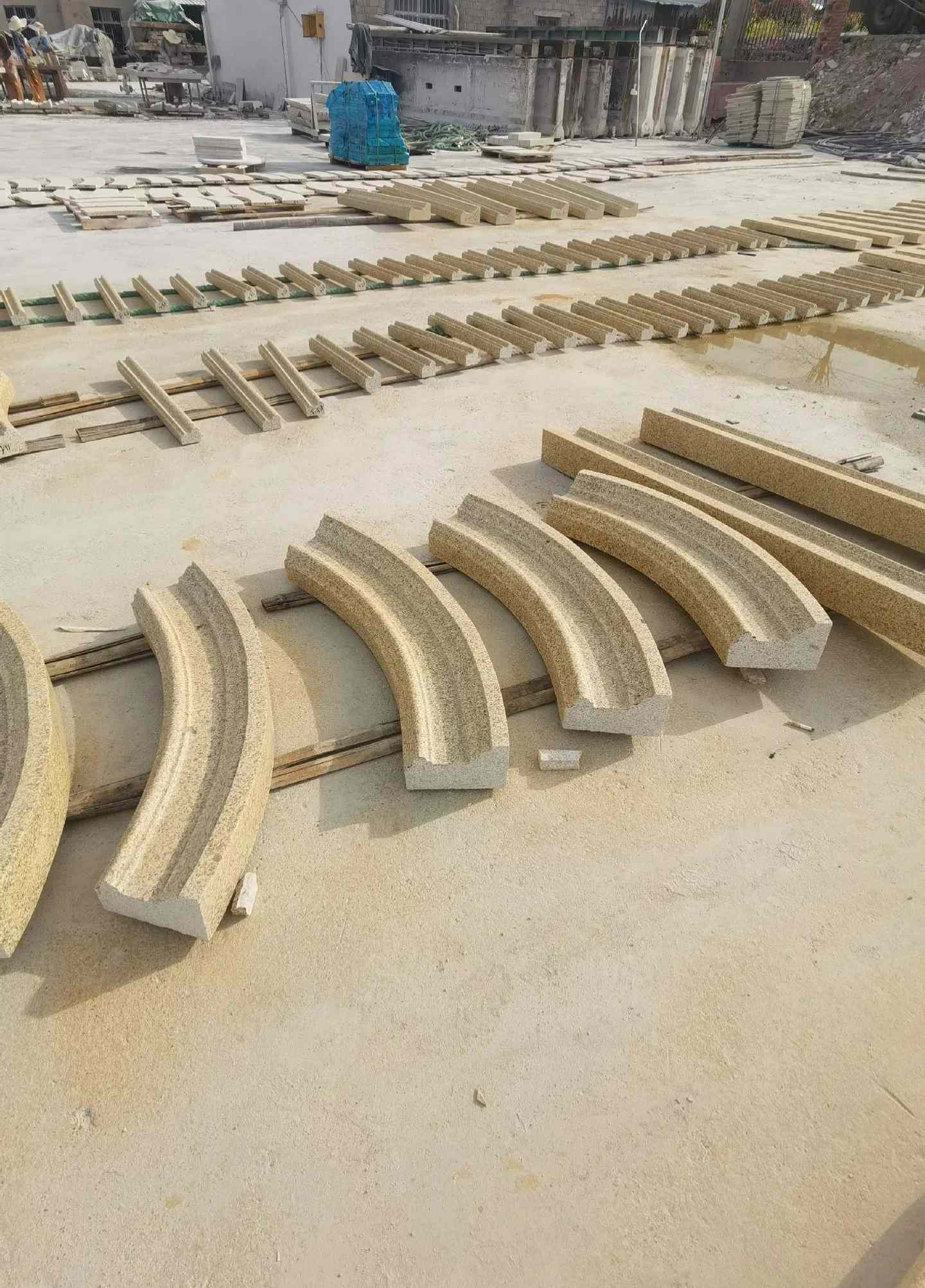 金昌 黄金麻花岗岩别墅线条